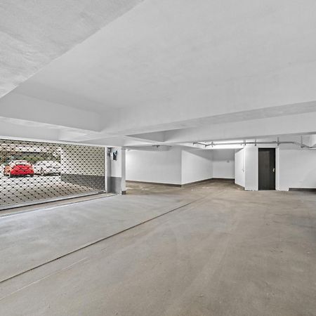 Sali Homes - Charming Studio Apartment In Heart Of Bayreuth With Balcony Bagian luar foto