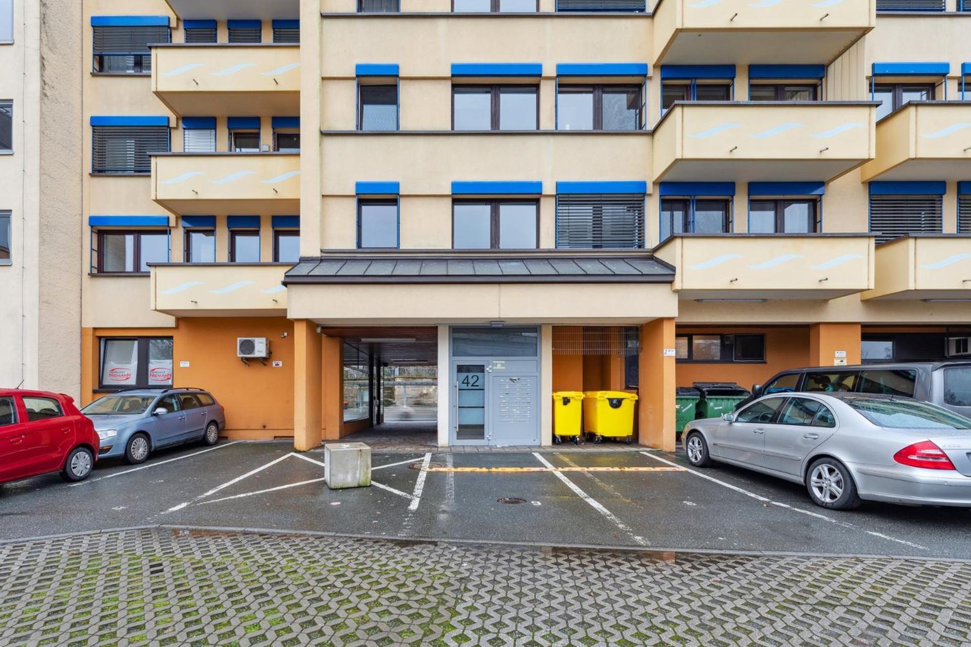 Sali Homes - Charming Studio Apartment In Heart Of Bayreuth With Balcony Bagian luar foto
