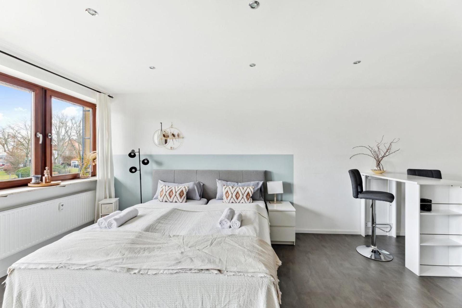 Sali Homes - Charming Studio Apartment In Heart Of Bayreuth With Balcony Bagian luar foto
